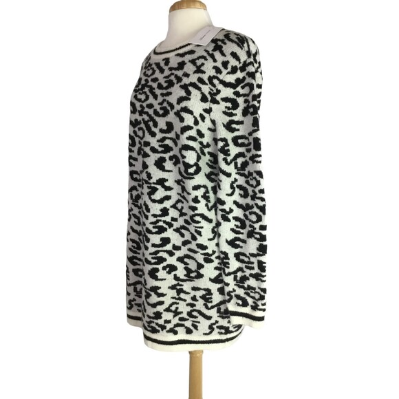 Lovers + Friends Closing In Sweater Dress in Snow Leopard Size L Revolve $168 - Picture 9 of 16